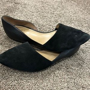 Women’s naturalized flat